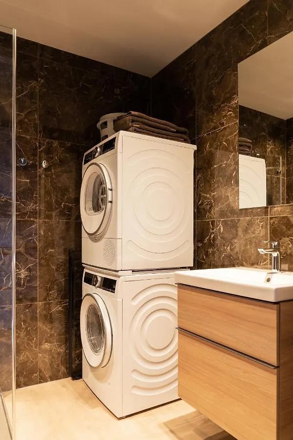 348 Suites Short Stay The Hague Apartment
