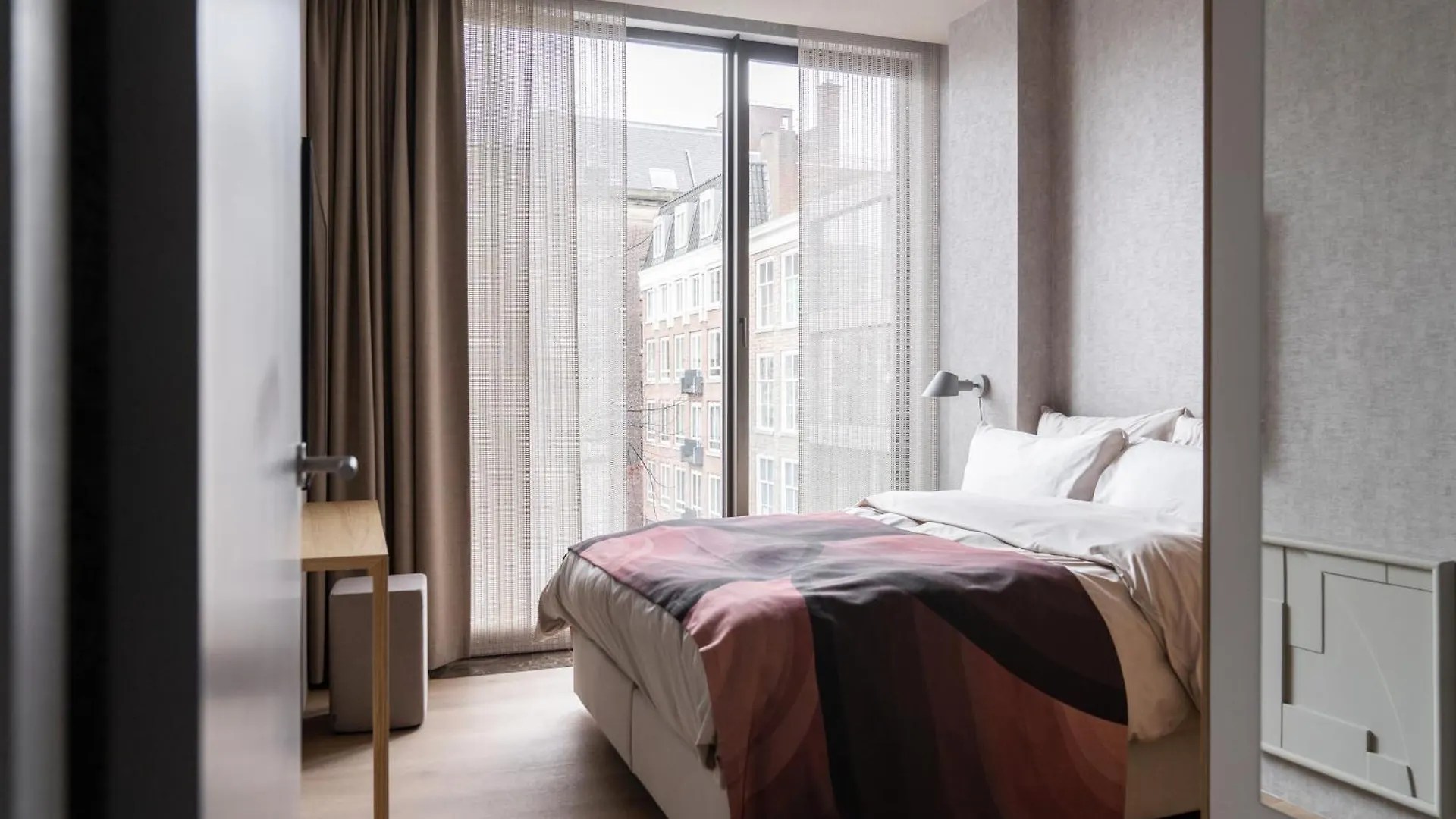 Apartment 348 Suites Short Stay The Hague Netherlands